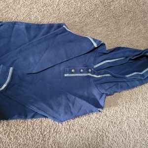 Carter's brand boys size 5 long sleeved shirt with hood (blue)